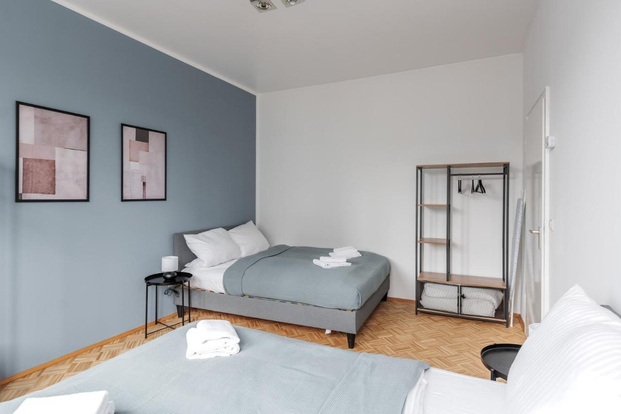 Flats 4 You, Moderne City Wohnung Naehe Hbf, Due-Messe 20 Min, Netflix, Kueche Duisburg Bagian luar foto