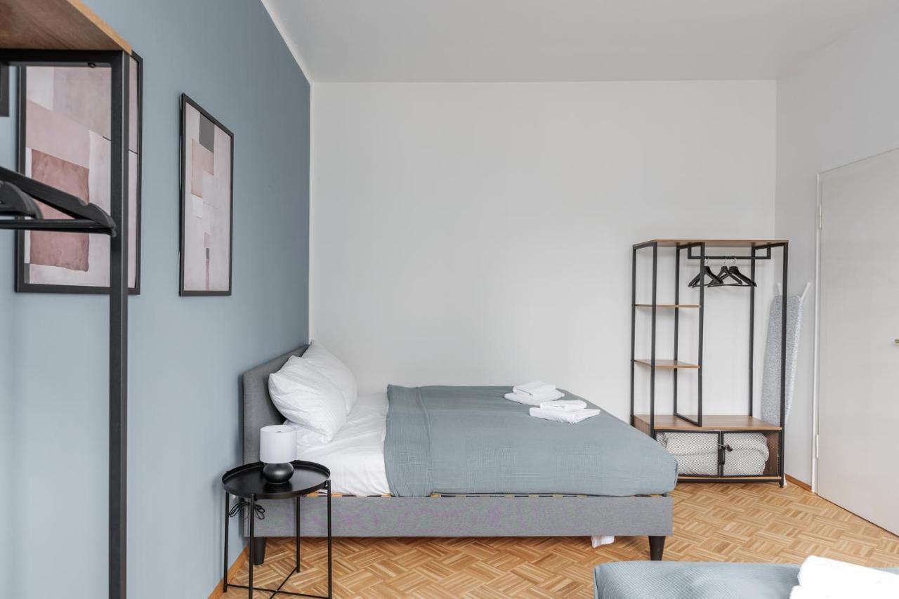 Flats 4 You, Moderne City Wohnung Naehe Hbf, Due-Messe 20 Min, Netflix, Kueche Duisburg Bagian luar foto