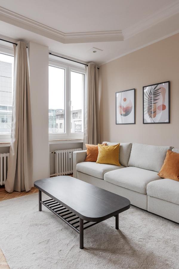 Flats 4 You, Moderne City Wohnung Naehe Hbf, Due-Messe 20 Min, Netflix, Kueche Duisburg Bagian luar foto