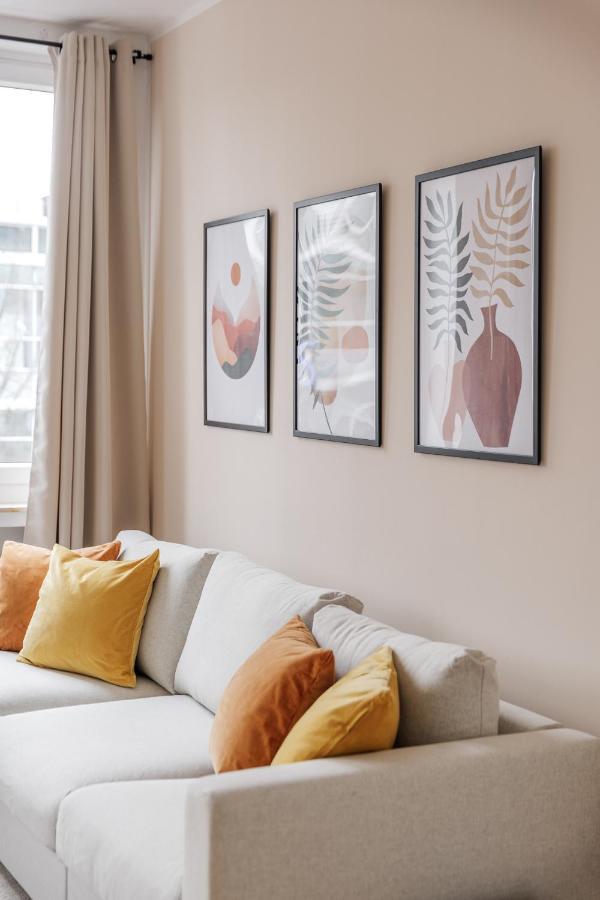 Flats 4 You, Moderne City Wohnung Naehe Hbf, Due-Messe 20 Min, Netflix, Kueche Duisburg Bagian luar foto