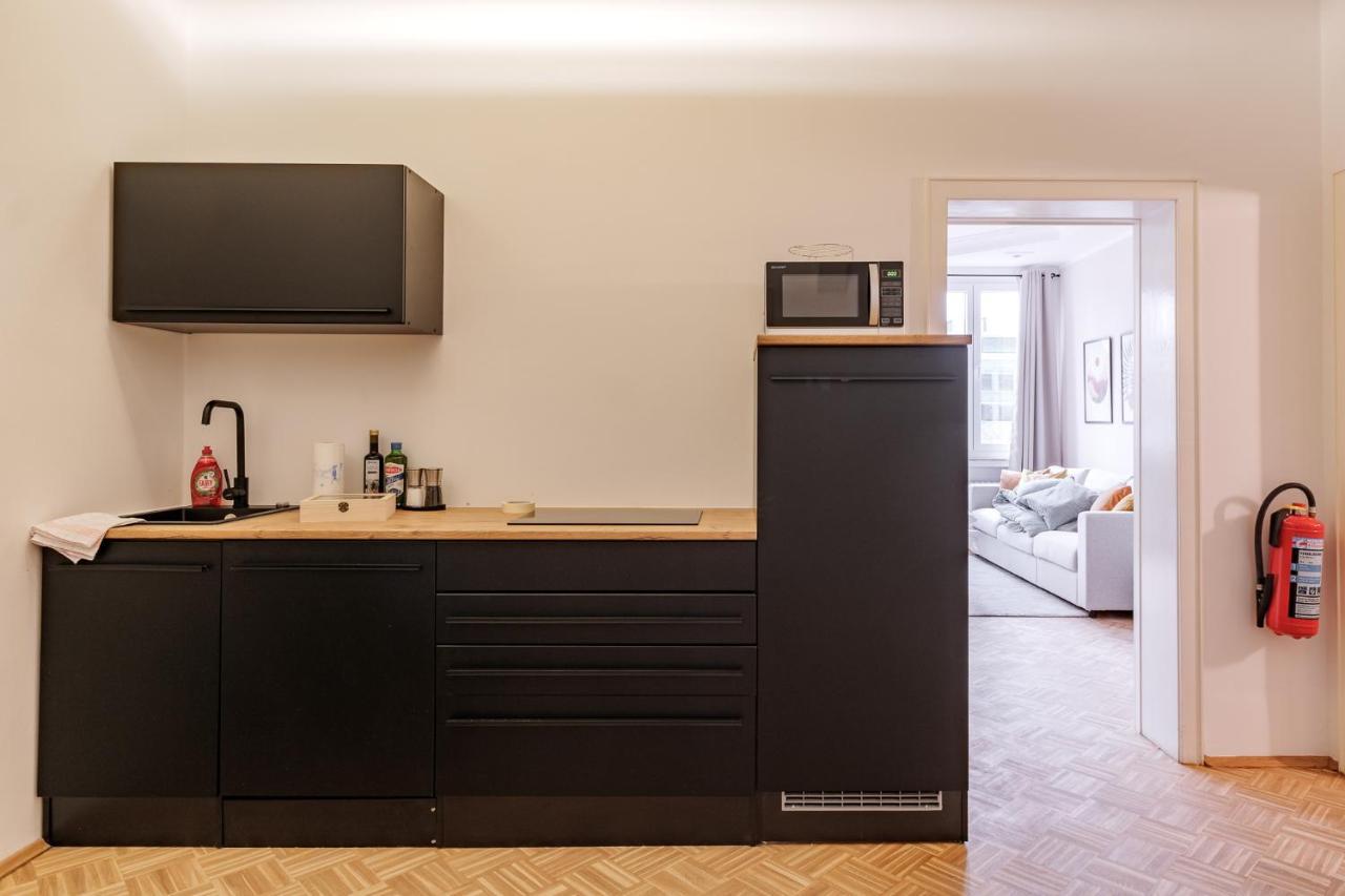 Flats 4 You, Moderne City Wohnung Naehe Hbf, Due-Messe 20 Min, Netflix, Kueche Duisburg Bagian luar foto
