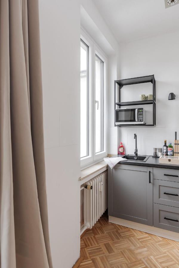 Flats 4 You, Moderne City Wohnung Naehe Hbf, Due-Messe 20 Min, Netflix, Kueche Duisburg Bagian luar foto