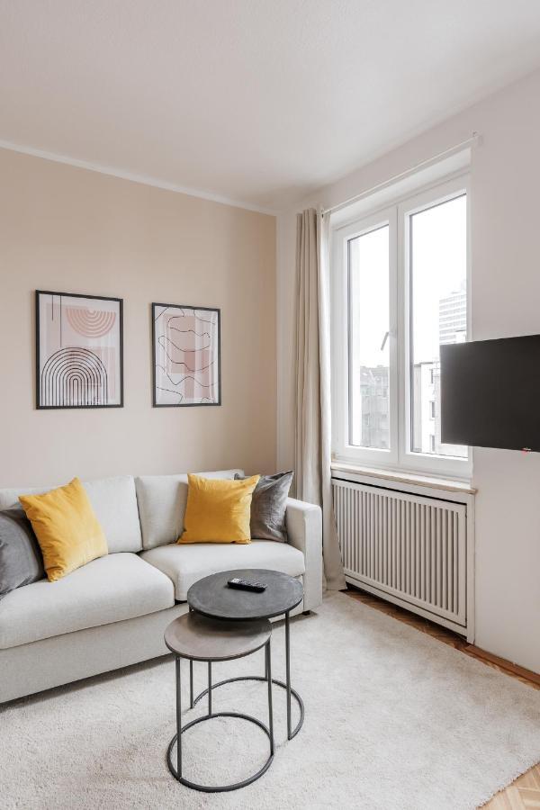 Flats 4 You, Moderne City Wohnung Naehe Hbf, Due-Messe 20 Min, Netflix, Kueche Duisburg Bagian luar foto